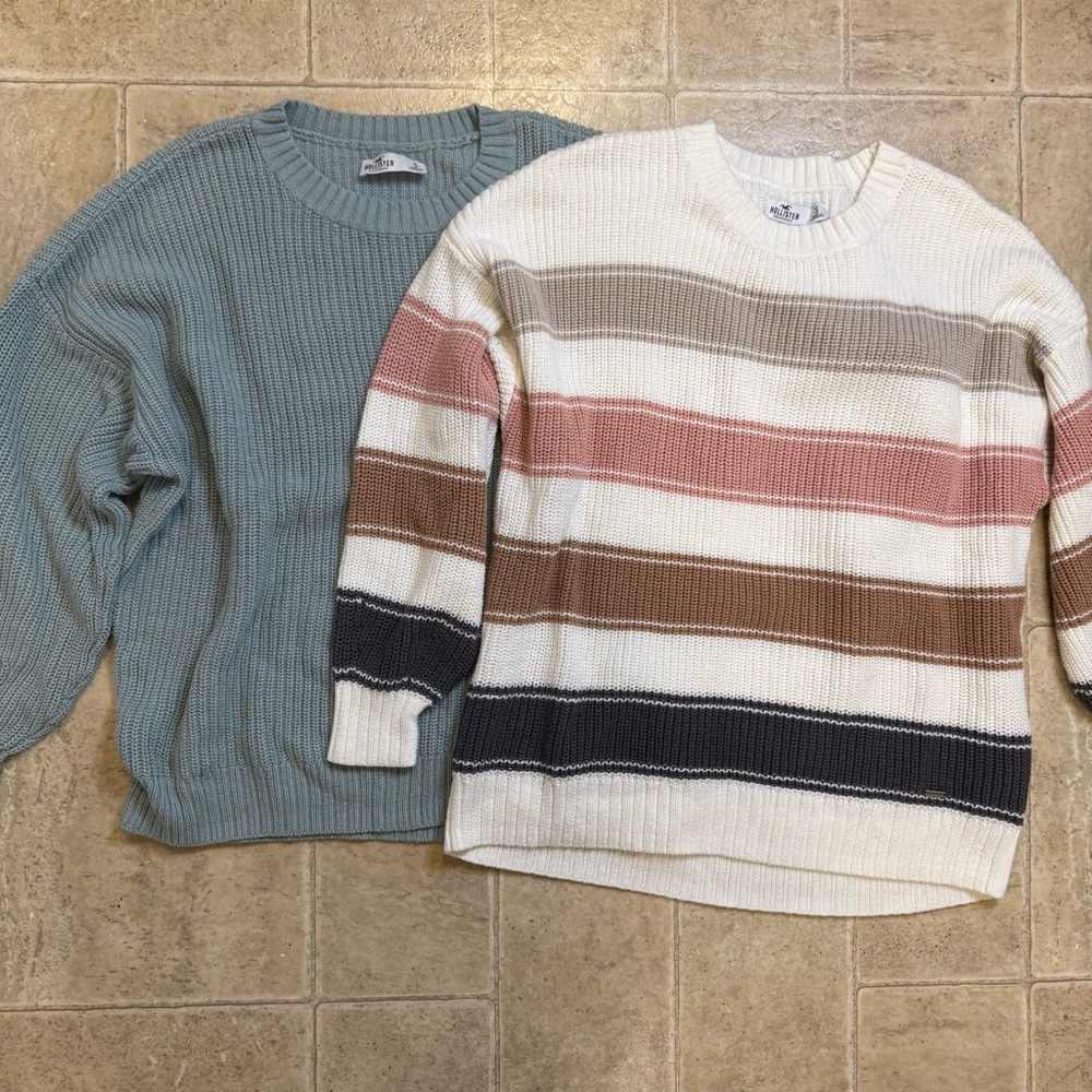 Hollister two oversized cozy knit sweaters super soft size small